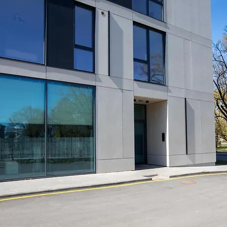 Centre With Large Terrace Apartment *
